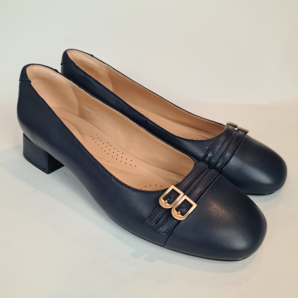 Clarks Daiss30 Court Blue Leather Low Block Heel Pumps Gold Buckle Size 9.5 M